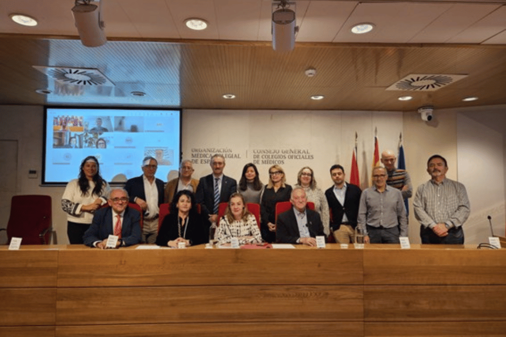 Gobernanza, profesionalismo, planificación y condiciones laborales, temas centrales de la asamblea de médicos de hospitales. Con la participación de la vocal de Médicos de Hospitales del Colegio, María José García Mateos<br>