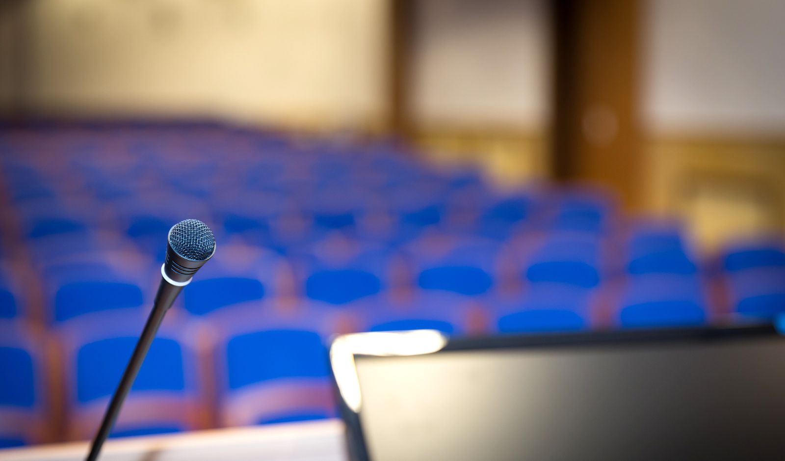 Charla informativa<em> 'Actividad por cuenta propia y previsión social en la actividad médica'</em>, promovida por <em>Mutual Médica</em> en el Colegio de Médicos de Murcia<br>