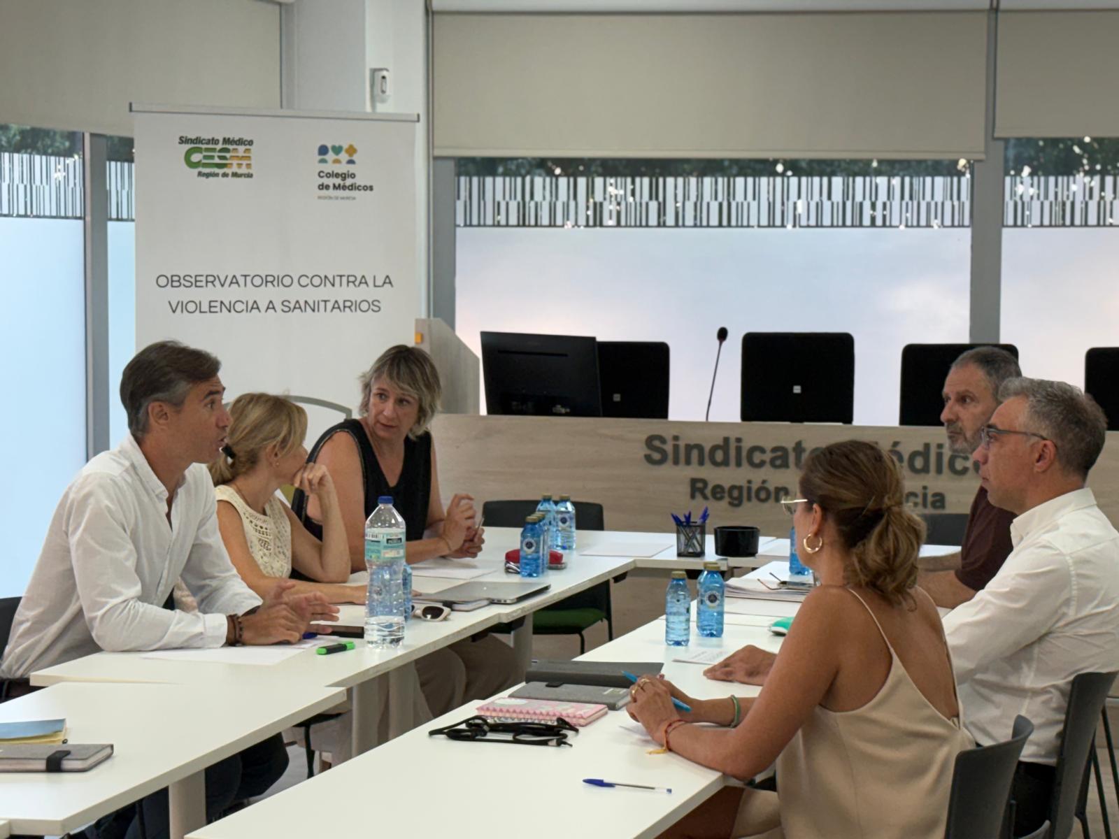 El &lsquo;Observatorio contra la violencia a sanitarios de la Regi&oacute;n de Murcia&rsquo; reactiva su calendario de trabajo poniendo el foco en la b&uacute;squeda de nuevas acciones que contribuyan al fin de las agresiones<br>
